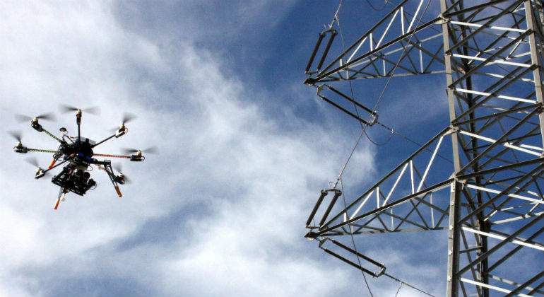 dron-volando-770x420.jpg