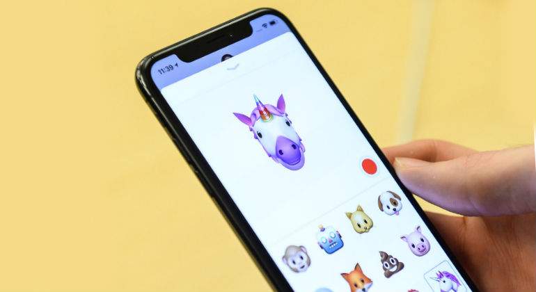 iphone-x-notch.jpg