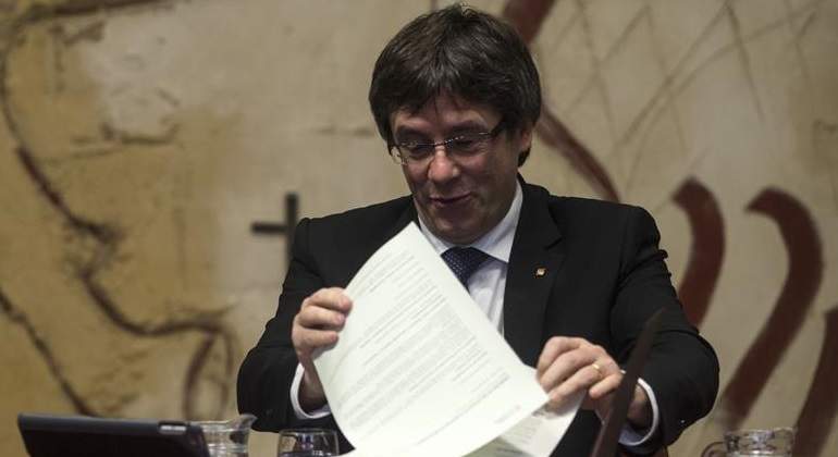 puigdemont-papel-efe.jpg