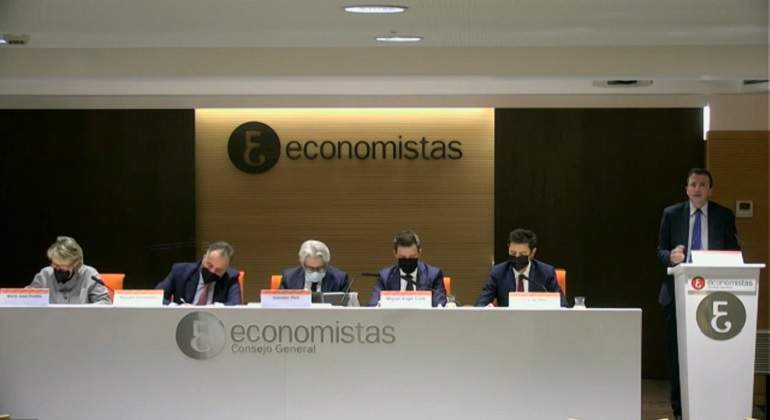 770-x-420-Reaf-Informe-Tributacion-CCAA-2022-EE.jpg