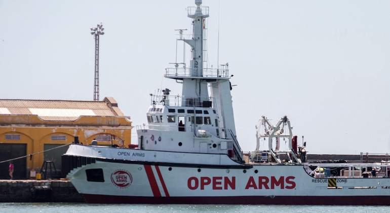 barco-open-arms-efe.jpg