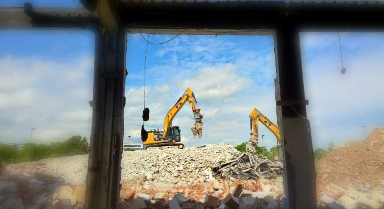construccion-demolicion.maquinaria-excavadora.jpg