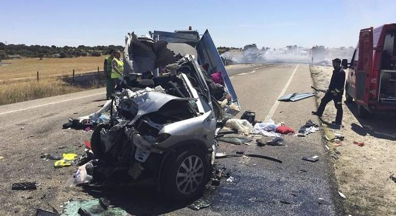 accidente-coche-efe.jpg