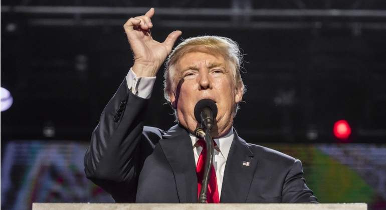 trump-pequnito.jpg