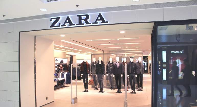 Zara-tienda-dreamstime.jpg
