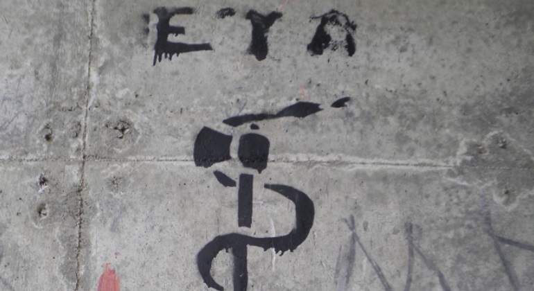 eta-pintada.jpg