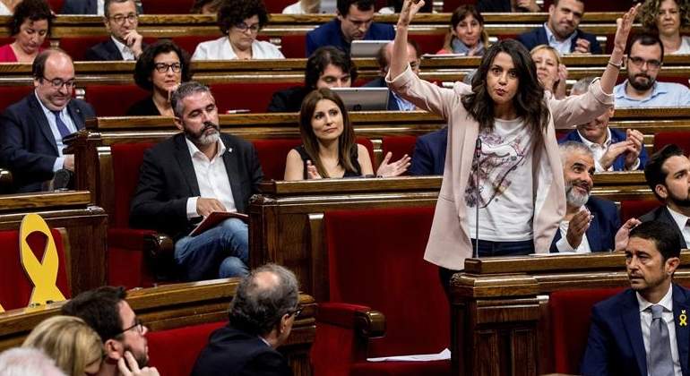 pleno-parlament-5jul18-efe.jpg