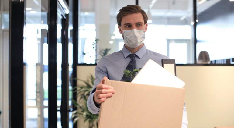 trabajador-despedido-empresa-dreamstime.jpg