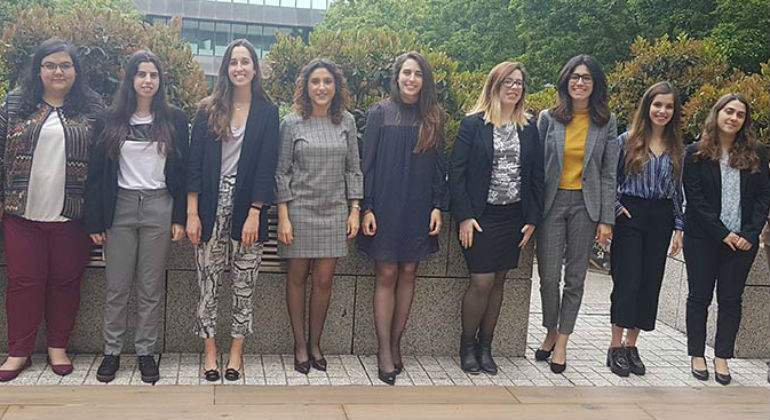 Becas-Talento-Mujer-defin.jpg