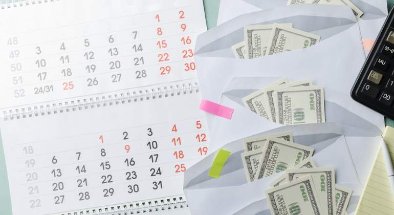 calendario-dinero-dreamstime.jpg