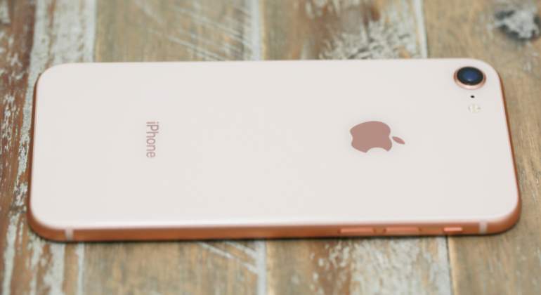 iphone-8-2.jpg