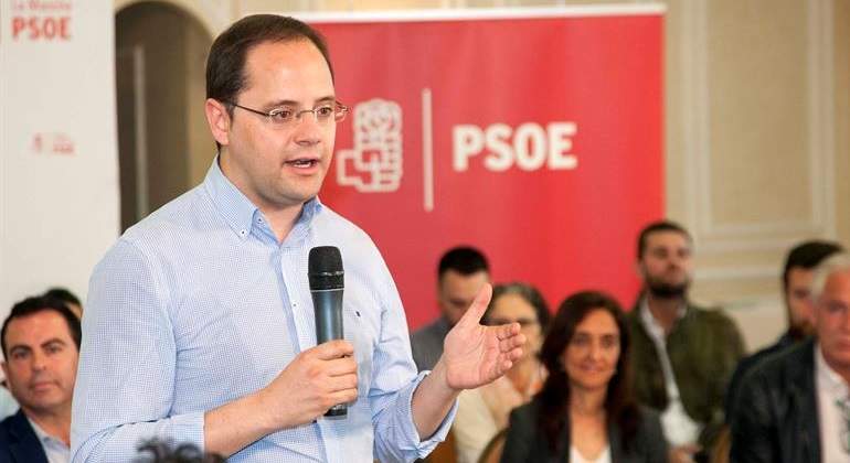 luena-psoe-efe.jpg