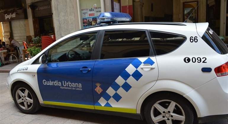 coche-guardia-urbana-ep.jpg