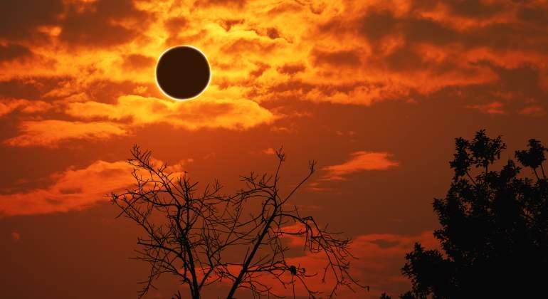 eclipse-solar-diciembre-2021-istock.jpg