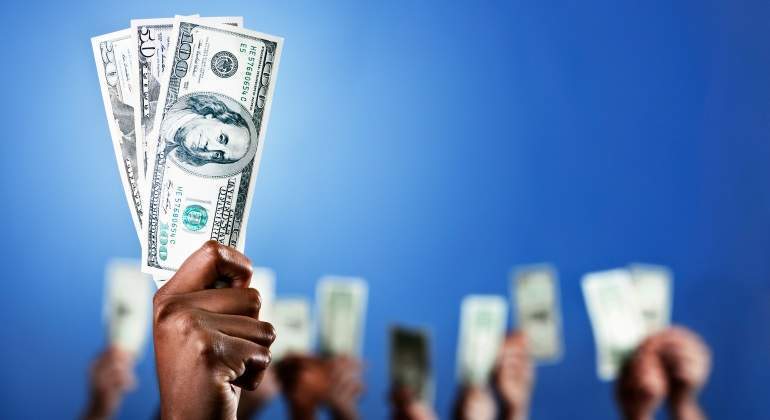 dolares-millonarios-ricos-dinero-inversion-istock.jpg