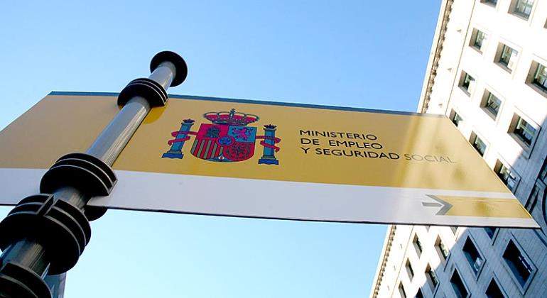 empleo-seguridad-social-cartel-ministerio-770.jpg