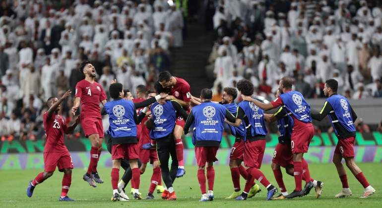 qatar-celebra-emiratos-copa-asia-2019-reuters.jpg