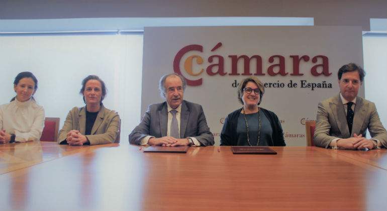 Firma-convenio-create-1-defini.jpg