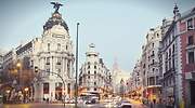 El plan de la DGT para reformar las ciudades: disminuir la velocidad, quitar señales y reducir semáforos