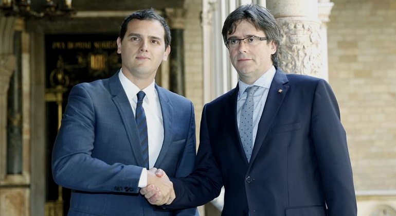 rivera-puigdemont-efe.jpg