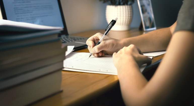 estudiante-noche.jpg