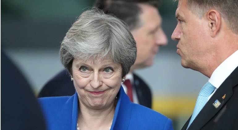theresa-may-cara-cachis-770x420.jpg