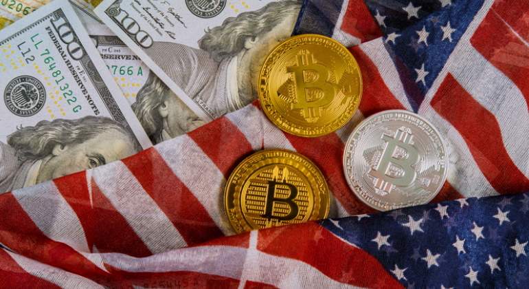 bitcoin-bandera-eeuu-dreamstime.jpg