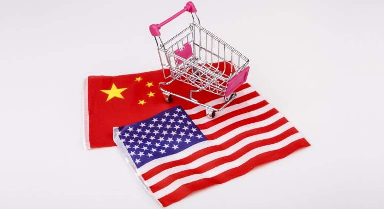 china-eeuu-banderas-carrito-comercio-770-dreamstime.jpg
