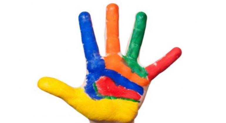 manocolores_230720-770x420.jpg