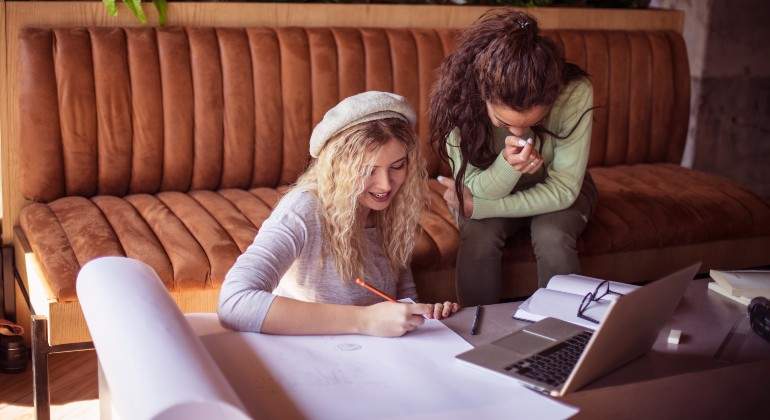 estudiantes-chicas.jpg