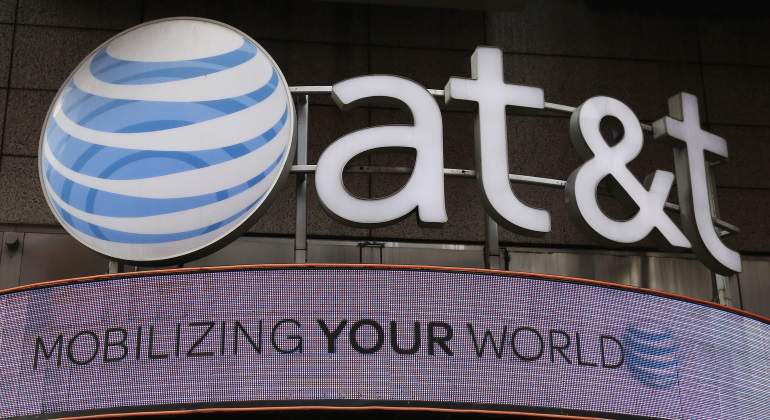 att-logo-reuters-2.jpg