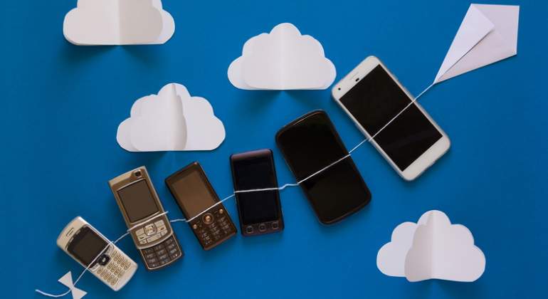 moviles-evolucion-historia-dreamstime.jpg