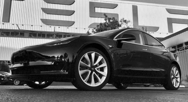 tesla-model-3-definitivo-musk-2.jpg
