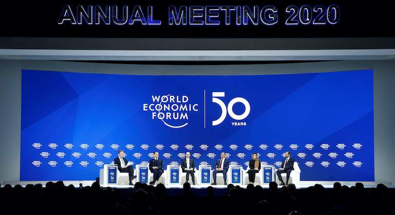 Davos-Cambia-Sede.JPG