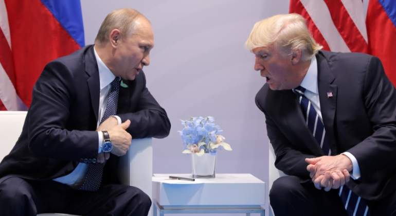 putin-trump-reunion-reuters.jpg