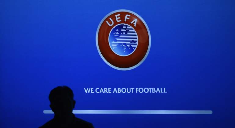 uefa-logo-sombra-dreams.jpg