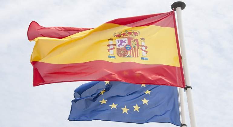 770-x-420-bandera-espana-union-europea-Istock.jpg