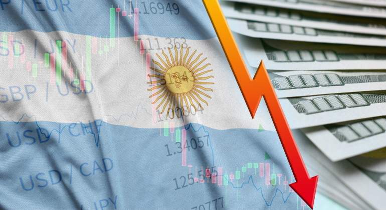 argentina-riesgo-bandera-pesos-dreamstime.jpg