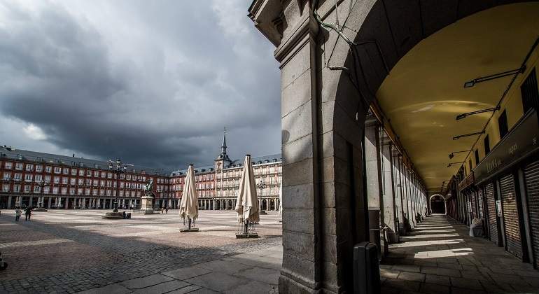 plaza-mayor-madrid-vacia-terrazas-coronavirus-cordonpress.jpg