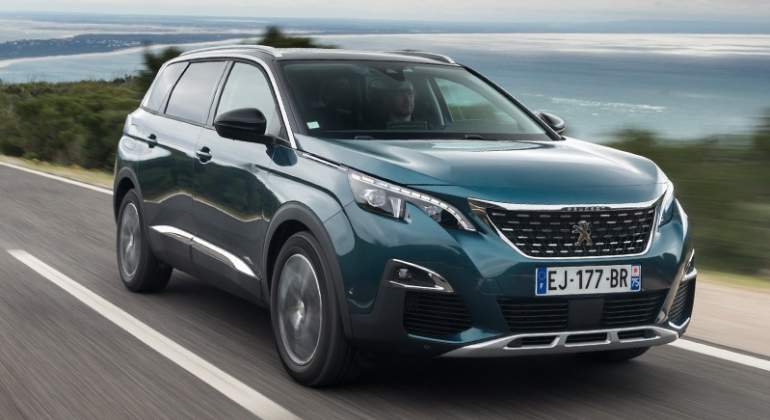peugeot-5008-efe.jpg