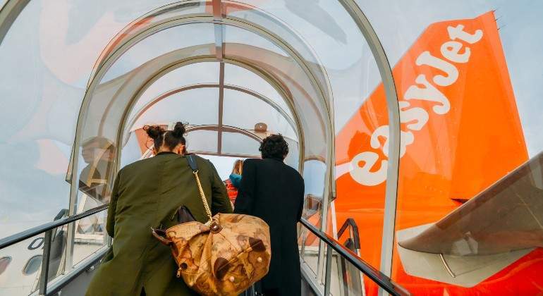 easyjet-tunel-istock.jpg