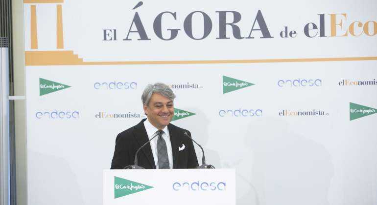 luca-de-meo-agora-eE.jpg