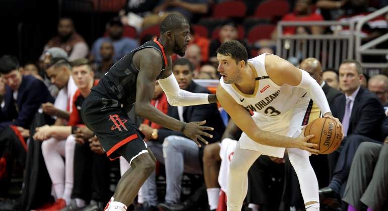 mirotic-houston-usa-today.jpg
