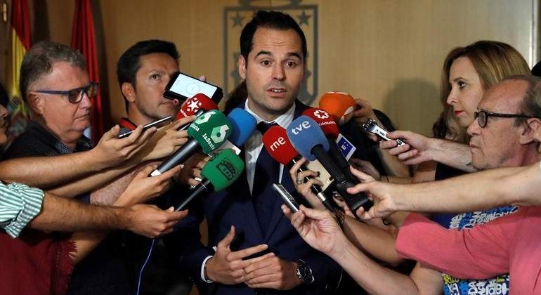 aguado-ciudadanos-madrid-24jul19-efe.jpg