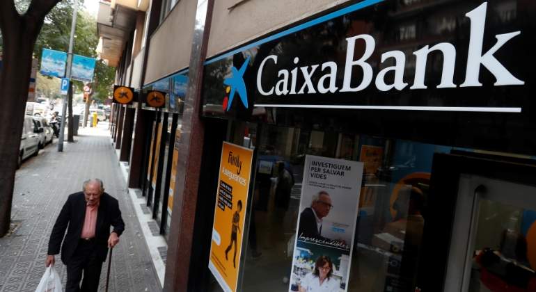 caixabank-sucursal-lateral-reuters.jpg