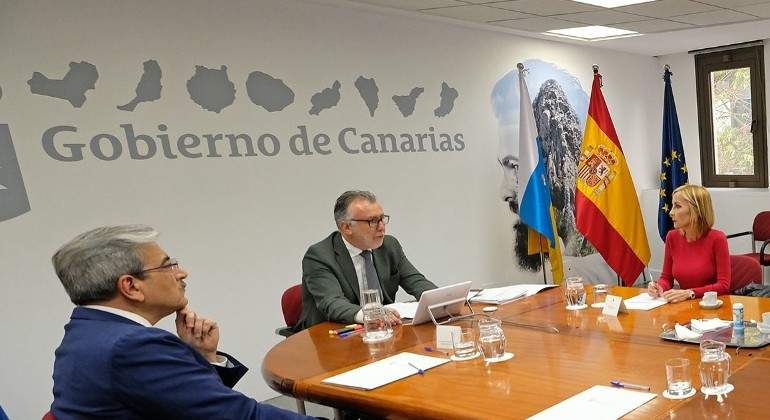 Canaria-crisis.jpg