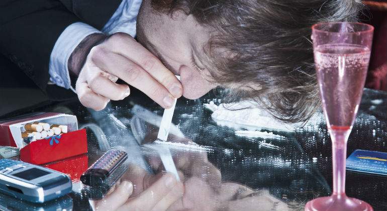 drogas-alcohol-tabaco.jpg