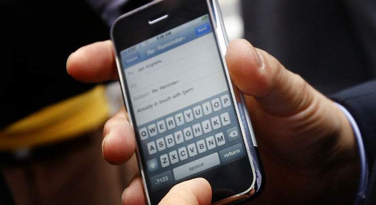 iphone-3g-2.jpg