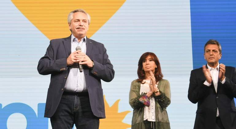 fernandez-kirchner-massa.jpg