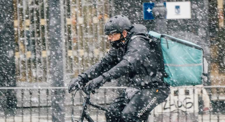 rider-deliveroo-nieve-dreams.jpg